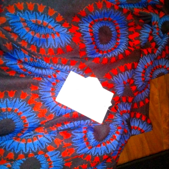 LuLaRoe Dresses & Skirts - Lulu skirt